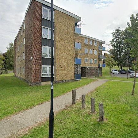 2 Bed Flat, Thornhil, SO19 - Photo 1