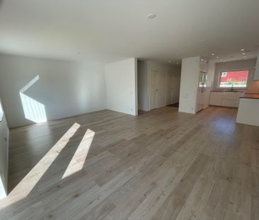 Björsaredsvägen, Olofstorp - Photo 2