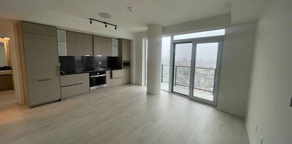 Brand New Unit @ Galleria Condos! Over 1000 Sq Ft, Parking / Locker - Photo 2