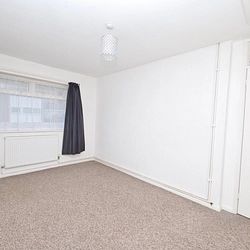 Chalcroft Road, CT20 3NQ, Folkestone - Photo 2