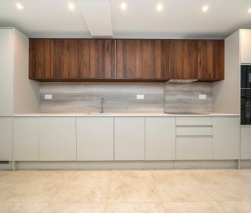 Shepherds Bush Road, W6, London - Photo 6