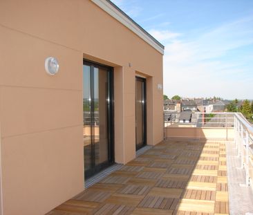 Location Appartement 4 pièces 106m² - Photo 4