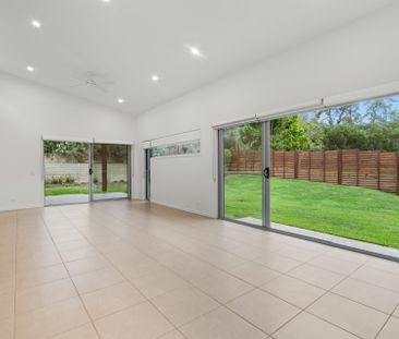 4 Bedroom Home with 3 Living Area's - Photo 1