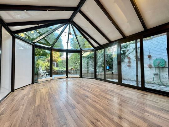 Emile Lebon - Photo 1