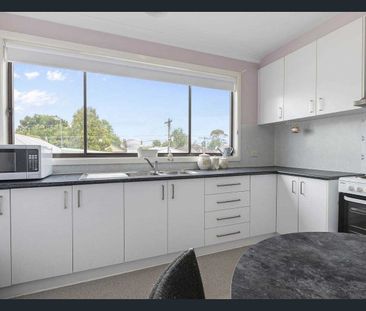 2 Bedrooms, Great Location!! - Photo 4