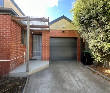 4/12 Duffy Street, Reservoir VIC 3073 - Photo 4