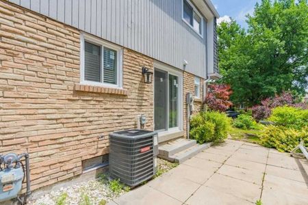 For Lease - 48 Lawndale Crescent Unit# Main, Brampton, Ontario - Photo 5