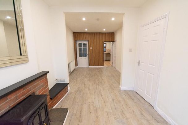 26 Moat Road, Ballymena, BT42 4BZ - Photo 1