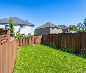 For Lease - 8 Caruso Drive, Brampton, Ontario - Photo 6