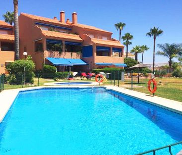 Apartamento planta baja en alquiler en Estepona - Photo 4
