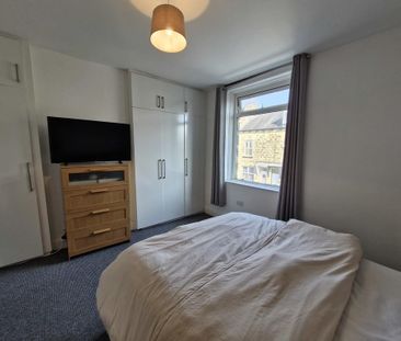 3 bedroom terraced house to rent - Photo 3