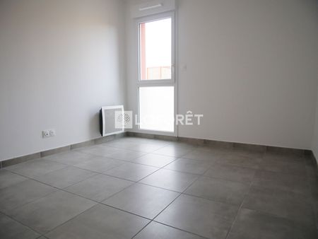 Apartment - Photo 2