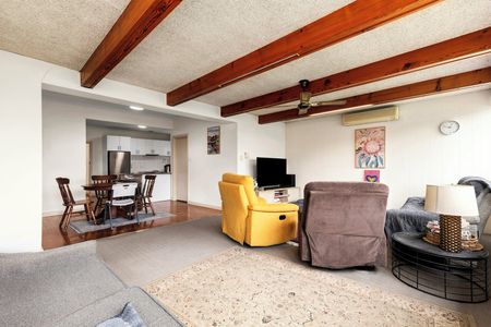 Original Clinker Charm - Photo 2