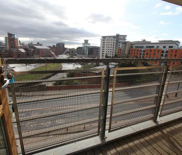 2 bedroom flat to rent - Photo 6
