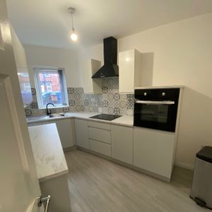 Arley Street, LS12 2PD - Photo 2