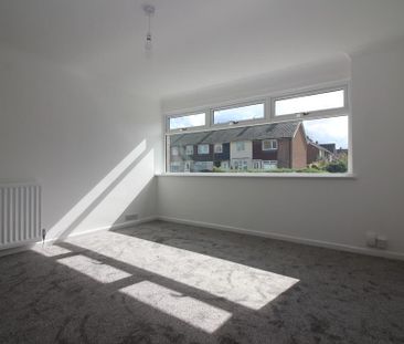 3 bedroom end of terrace house to rent - Photo 4