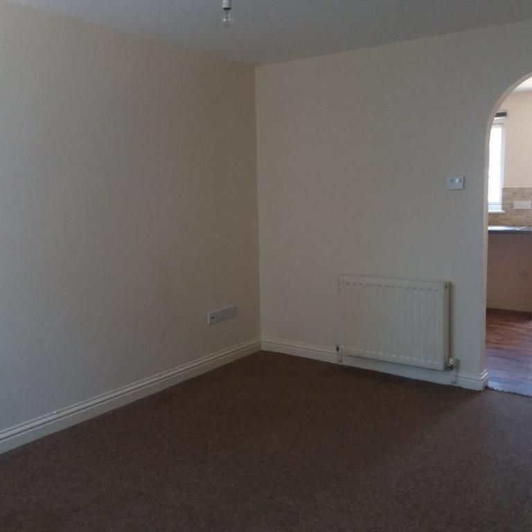 2 bedroom house to rent - Photo 1
