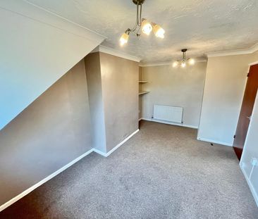 Roseville Close, Norwich - Photo 2