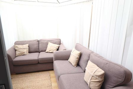 Nelson Close, High Wycombe - Photo 4