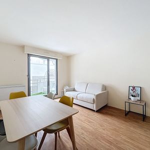 Apartment - Photo 2