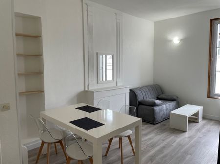 Location Appartement 2 pièces 40m² SAUMUR 49400 - Photo 2