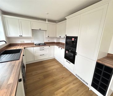 3 bedroom semi-detached house to rent - Photo 3