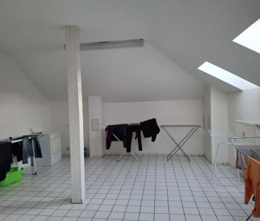 Gemütliche 1-Zimmer-Wohnung mit möblierter Küche im Zentrum von Loh... - Photo 3