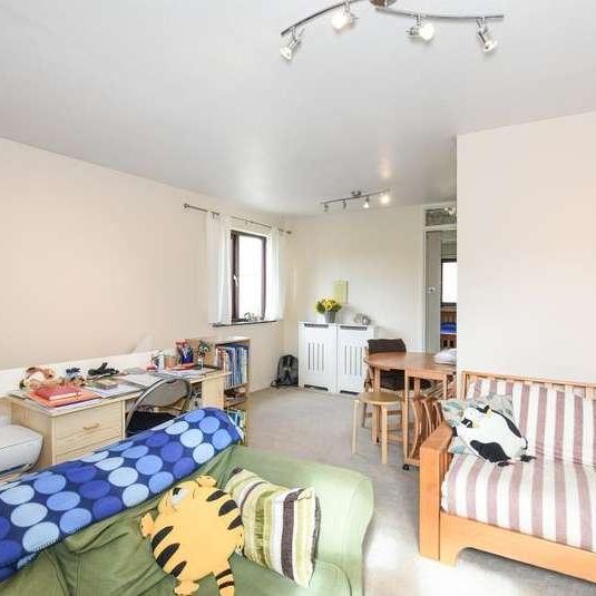 Manor Road, Witney, OX28 - Photo 1