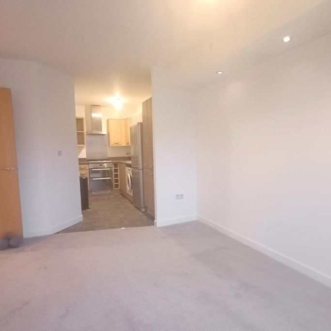 2 bed flat for rent in Granton - Photo 1