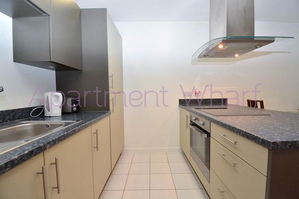 1 bedroom in a flat share to rent - Photo 1