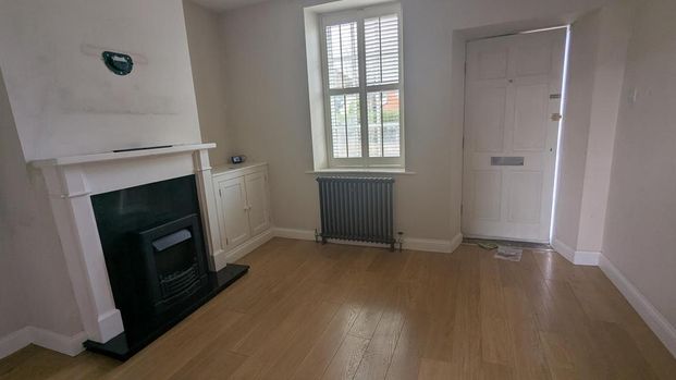 2 bedroom terraced house to rent - Photo 1