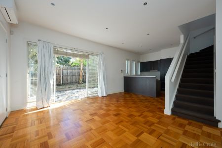 2/30 Heller Street, Brunswick - Photo 5