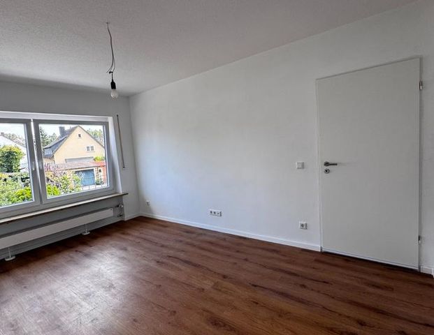 3-ZKB-Wohnung, 1. OG mit Balkon und Naturblick – frisch renoviert - Foto 1