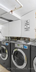 44 Huntley Street #104 - Photo 4