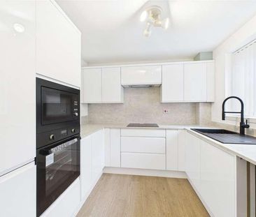 Heathfields, Lancaster Road, Salford, M6 - Photo 2