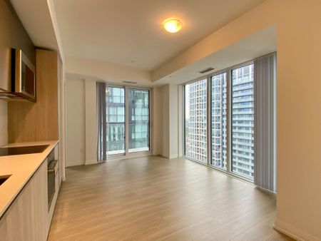 For Lease - 8 Widmer Street Unit# 3803, Toronto, Ontario - Photo 2