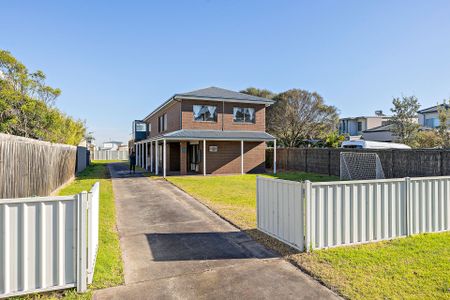 343 Dromana Parade, Safety Beach. - Photo 2