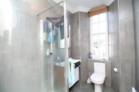 Woodside, Plymouth - Photo 5