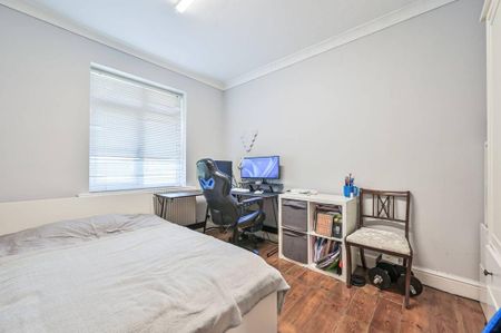 5 bedroom bungalow to rent - Photo 3