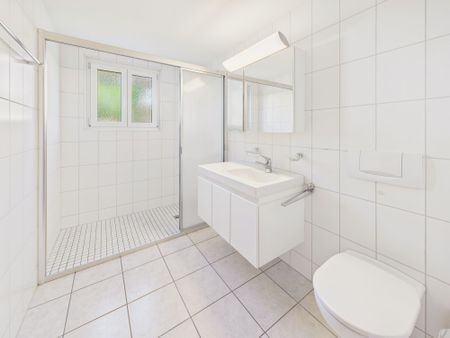 Helle & charmante 3.5-Zimmer-Wohnung im Herzen von Unterwasser - Photo 4