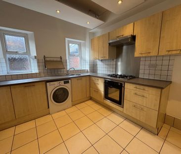 3 bedroom semi-detached house to rent - Photo 6