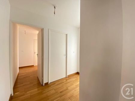 3 pièces - 68,28 m2 CHARTRES - 28 - Photo 2