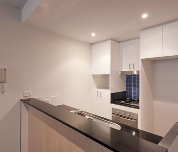 A209/57 Bay Street, Port Melbourne VIC 3207 - Apartment For Rent | ... - Photo 2