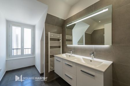 location Appartement T4 DE 121.8m² À PARIS - Photo 3