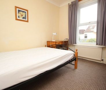 Cyril Road, Bournemouth - Photo 3