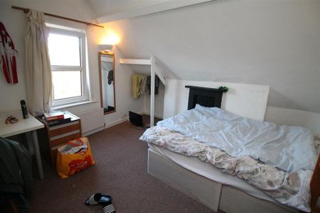 5 bedroom terraced house to rent - Photo 3