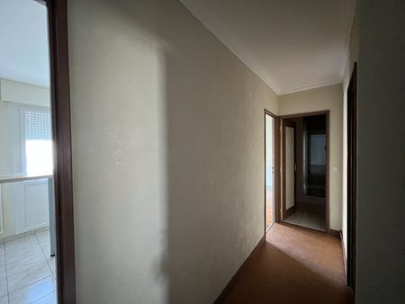 A LOUER appartement type 2 proche centre-ville Chateauroux - Photo 4