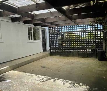 2 Bedroom, 1 bathroom Unit - Photo 3