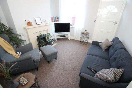 2 bedroom terraced house to rent - Photo 5