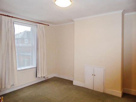 3 bedroom terraced house to rent - Photo 3